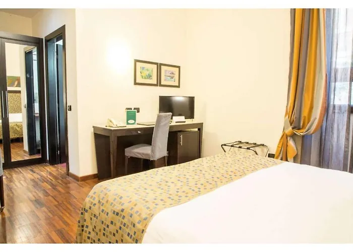 Residenza Mecenate Apart Otel 4*